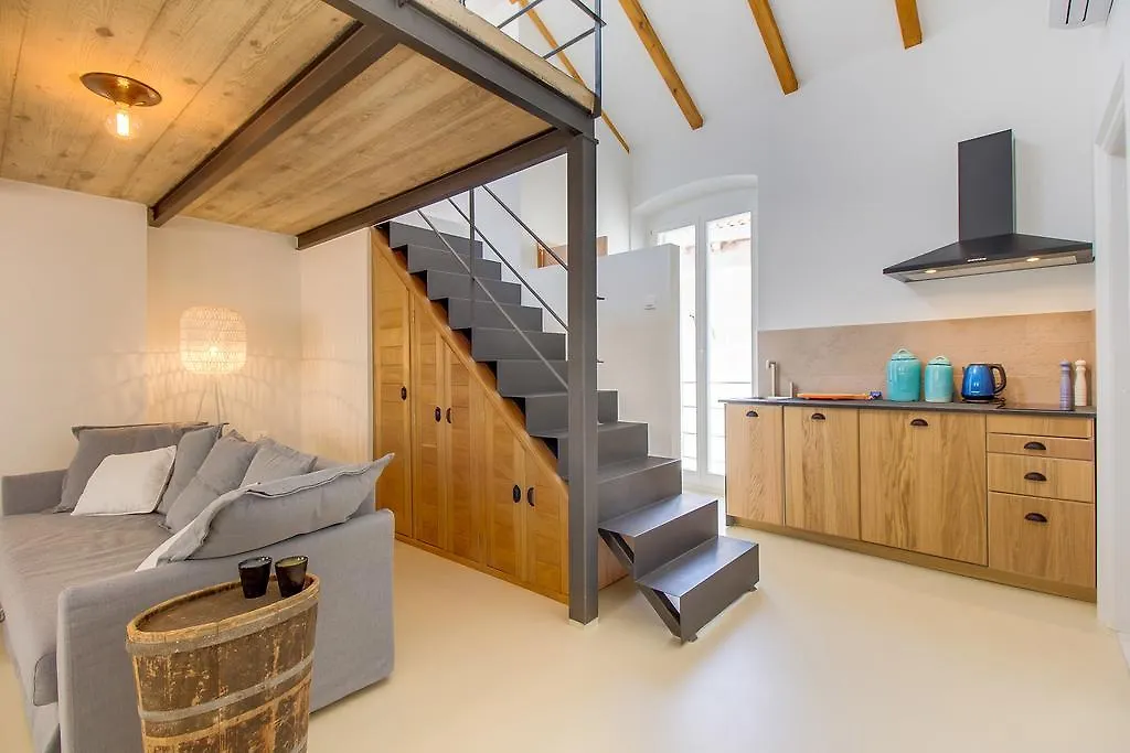 Apartments Argemonia Mali Losinj 0*,