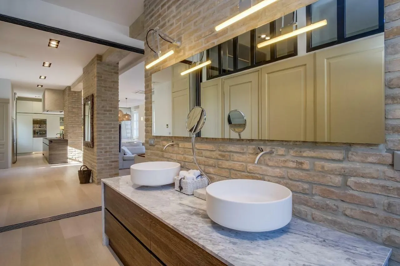 Apartments Argemonia Mali Losinj